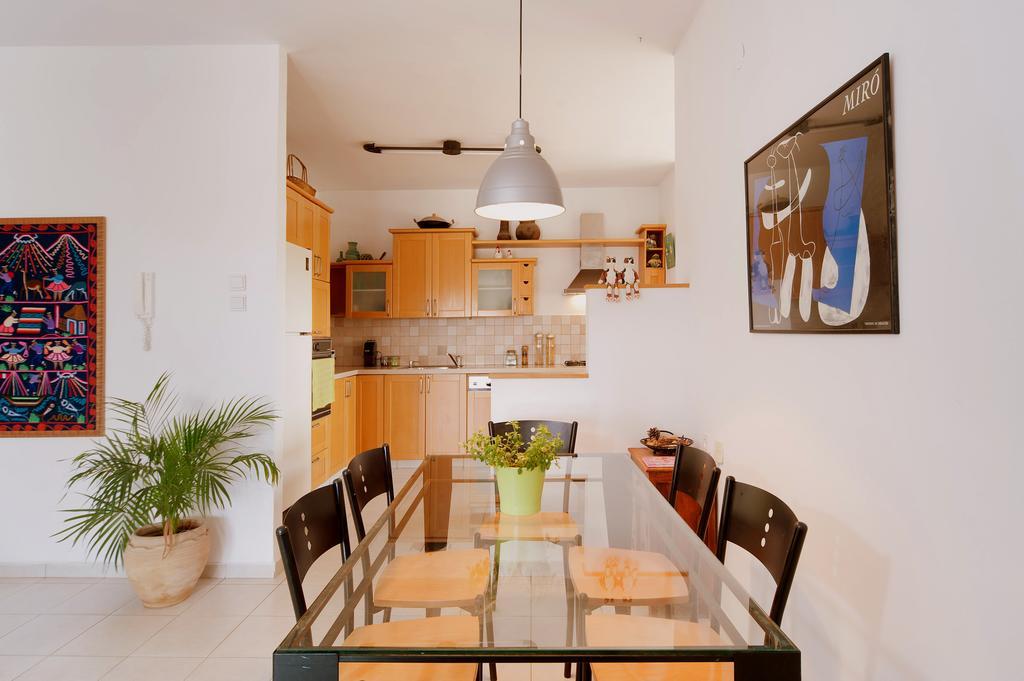 Kfar Saba View Apartment Rum bild